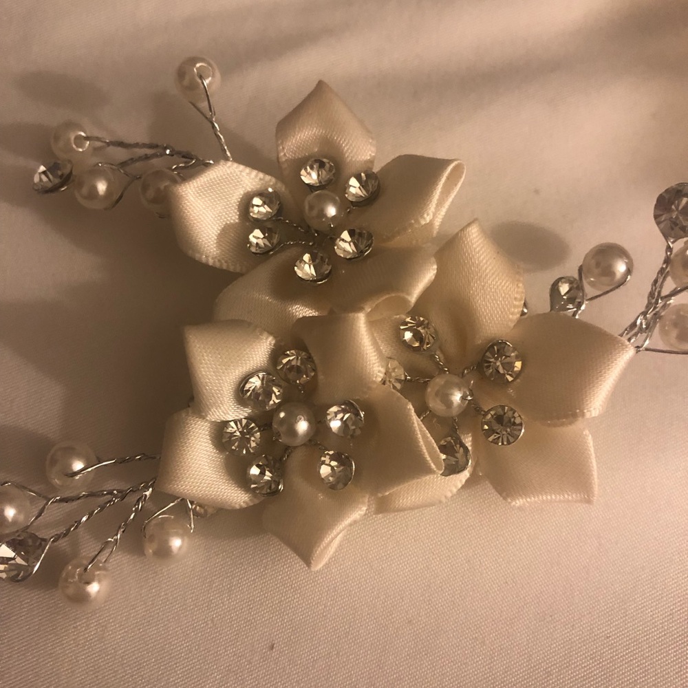 Beautiful crystal hair Pieces.